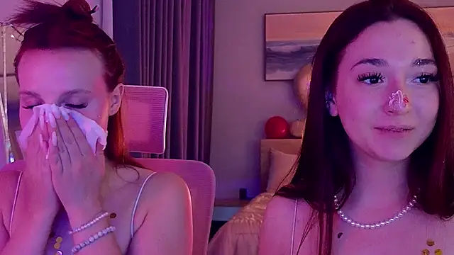 MoonkissGirls: απευθείας συνομιλία ΧΧΧ