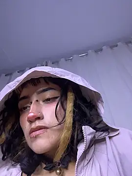 baby_akuma élő XXX-chatje