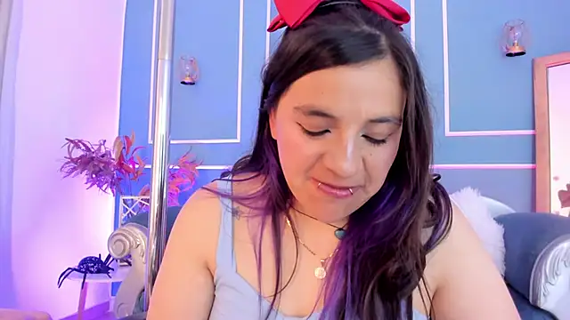 TaraTaylorr's Live XXX Chat