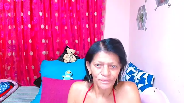 SLUTTYROXYn Live XXX chat