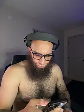 MastaWolfy's Live XXX Chat
