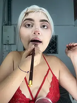 Chat XXX en directo de lya_nekko_