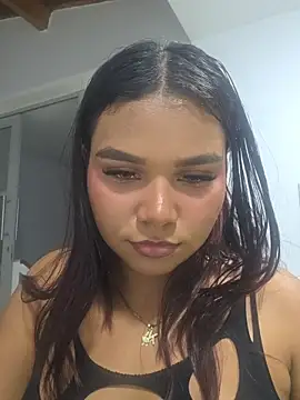 Chatroom XXX en direct de Carolina_Evanss