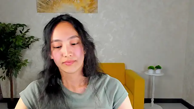 FlirtyAura live XXX chat