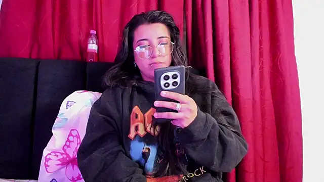 Nanakyy – Naživo XXX chat