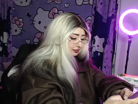 lussyevans24 Chat XXX in diretta