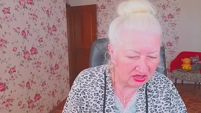 Maya_Mayflower webcam show