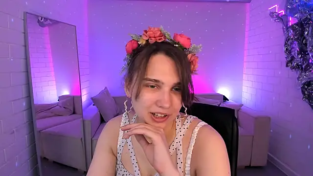 TessaMill élő XXX-chatje