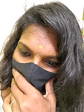 دردشة Honey_rosetamil الجنسية المباشرة