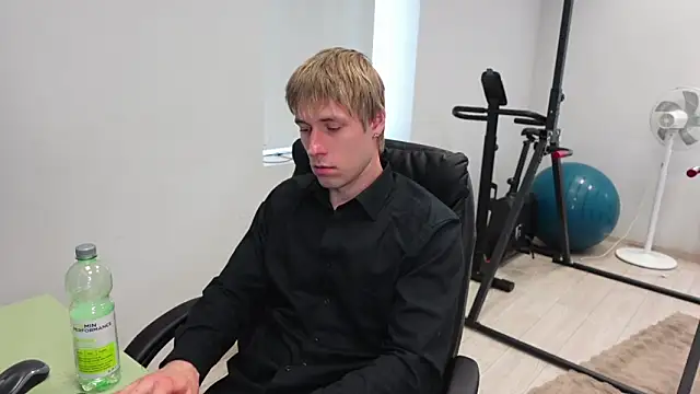 Richard_Hards live XXX chat