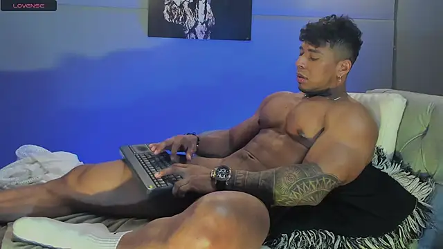 bradley_smithのウェブカメラショー