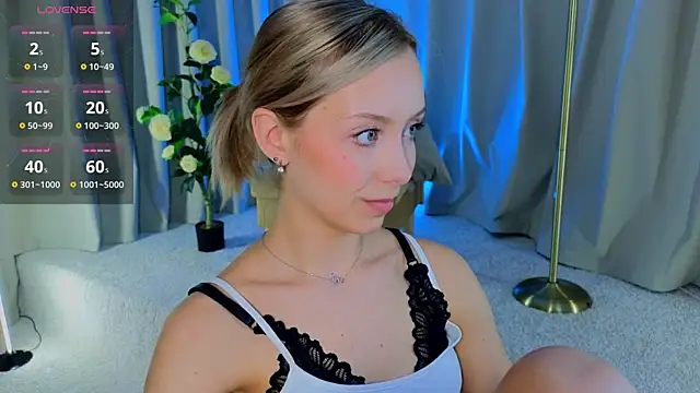 LumMina's Live XXX Chat