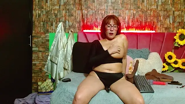 Isabelle_Lov18's Live XXX Chat