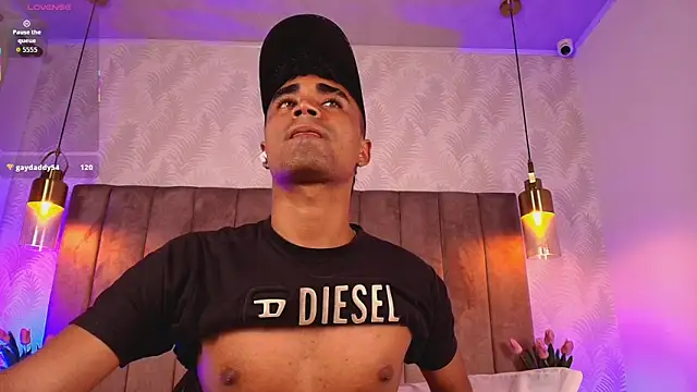 Jacob_606 Adlı Modelin Canlı XXX Sohbeti