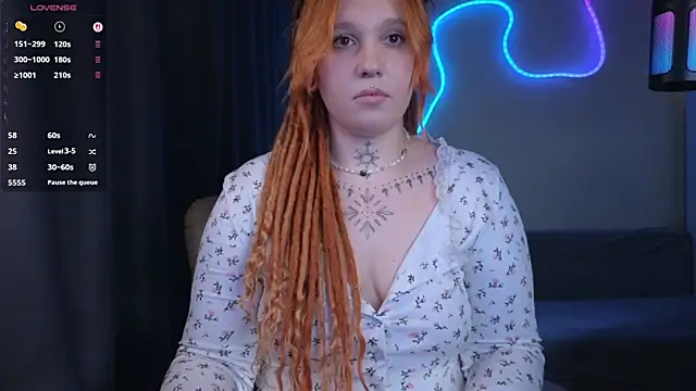 The_Full_Red_Moon's Live XXX Chat