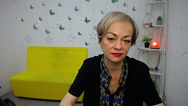 NikaMayu: онлайн-секс-чат