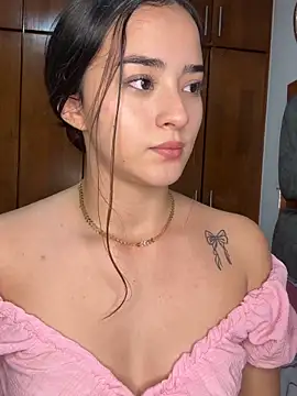 Veronica_isaza__ Chat XXX in diretta