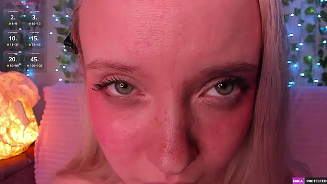 _CloudNine_'s Live XXX Chat