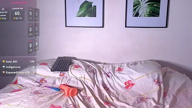 liagirl_vg's Webcam Show