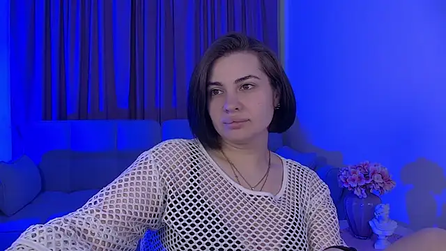 Chat +18 de AdrianaToress ao vivo