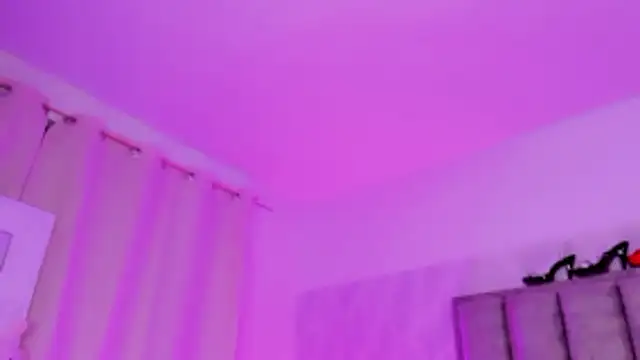 Chat XXX ao vivo de miia_leal