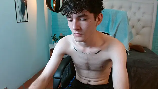 trevor_mob Adlı Modelin Canlı XXX Sohbeti