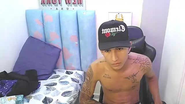 liam_play élő XXX-chatje