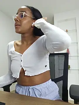 Živý XXX chat Maya_Lewis