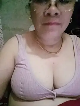 Chatroom XXX en direct de Funsexy1