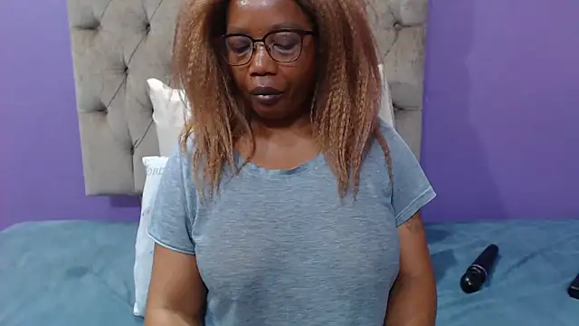 PeachAss4UU Chat XXX live