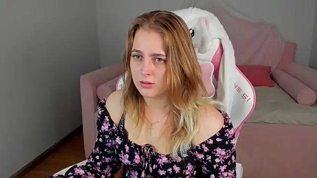 EllaBells Live XXX Chat