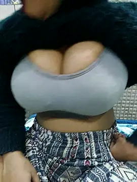 Aashiya_khan0 웹캠 쇼