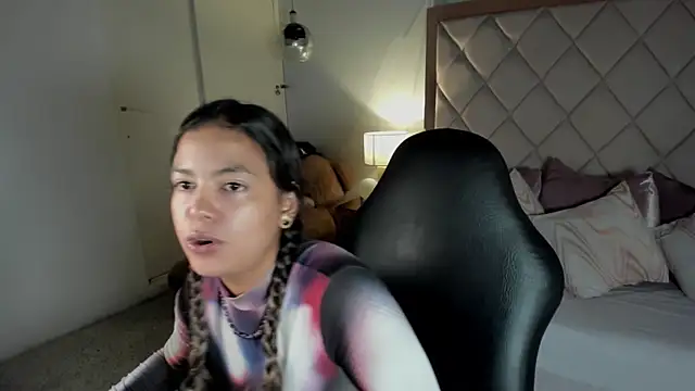 dulce_lyraa1 Chat XXX live