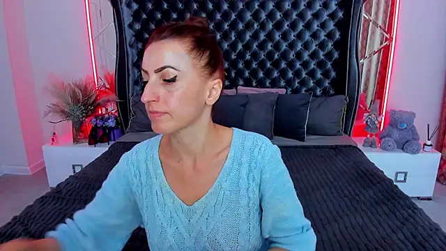 Chat +18 de Rebecca_Diamond ao vivo