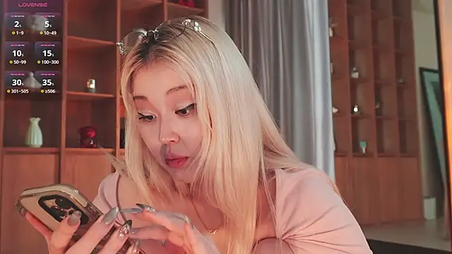 hyun_chia Adlı Modelin Web Kamerası Şovu