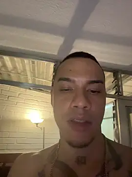 AlphaMasterXxx 라이브 XXX 채팅