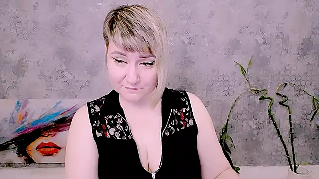 Chat +18 de Djullia ao vivo