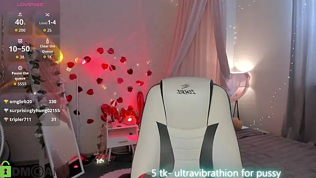 Luna_Vibee's Live XXX Chat