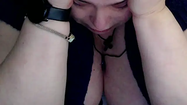 XXX chat uživo modela mayasmith