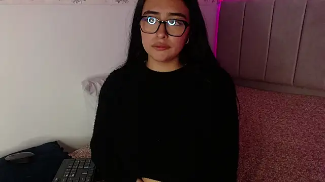 Laurent_Brm Adlı Modelin Canlı XXX Sohbeti