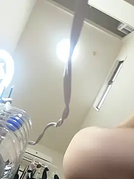 momo_mm's Webcam Show