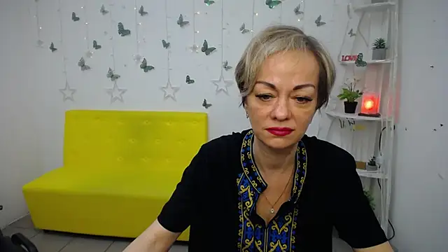 Chat +18 de NikaMayu ao vivo