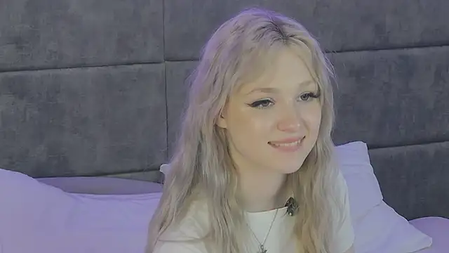 Shy_Barbie webcam show