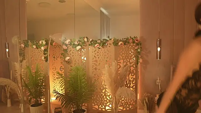 AdoraCortes Adlı Modelin Canlı XXX Sohbeti
