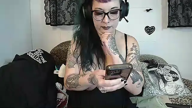 Pokazy przed kamerką – Missy-Dee