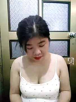 Ayti01's Live XXX Chat