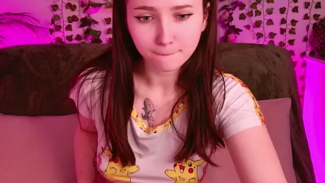 Czat XXX na żywo – Tiny_BunnyX