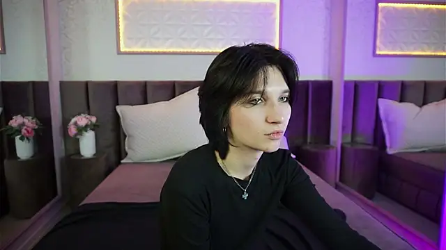 عرض كام AdonBev