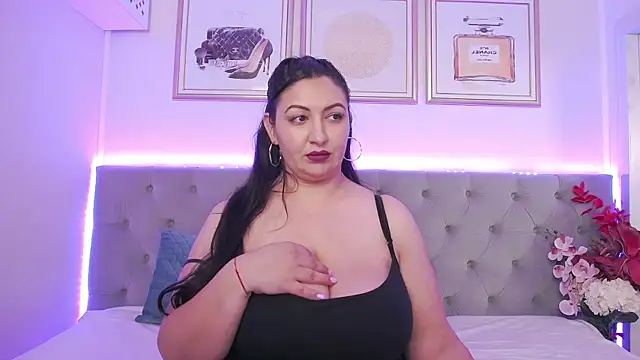 BustyEva_ Adlı Modelin Web Kamerası Şovu