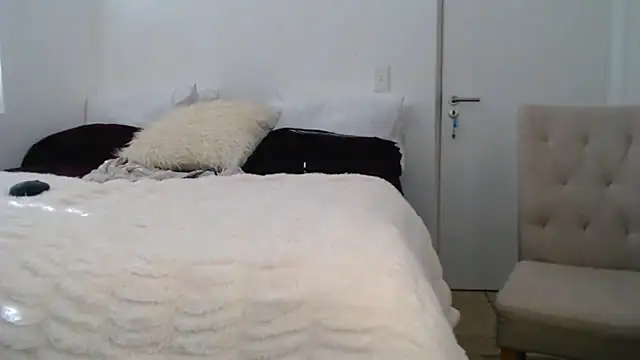 AaliyahShae Chat XXX in diretta